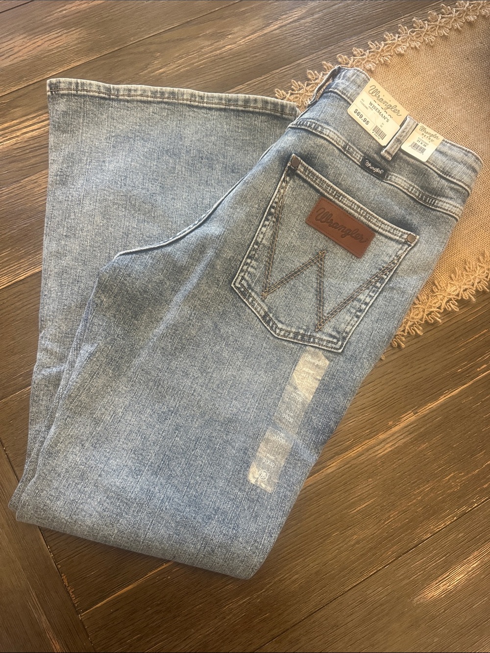 Wrangler Daytona Caribbean Flare - Picture 3 of 5